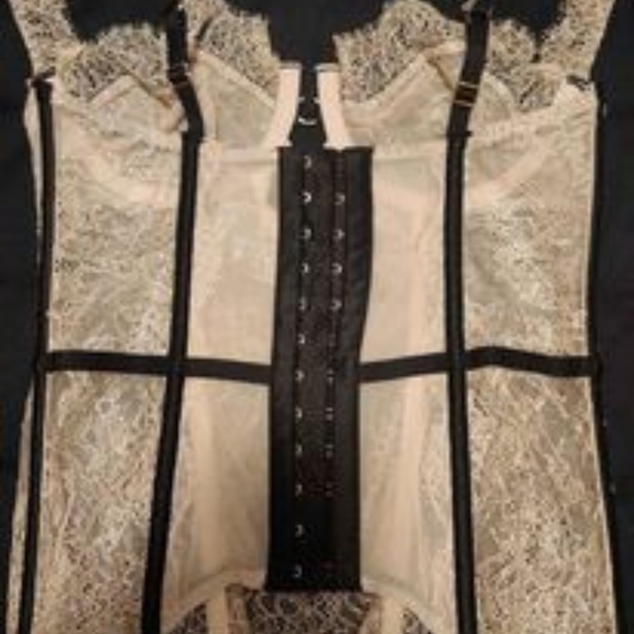 Victorias secret boustier with lace and rhinestone accents. Size 34C - Picture 3 of 3